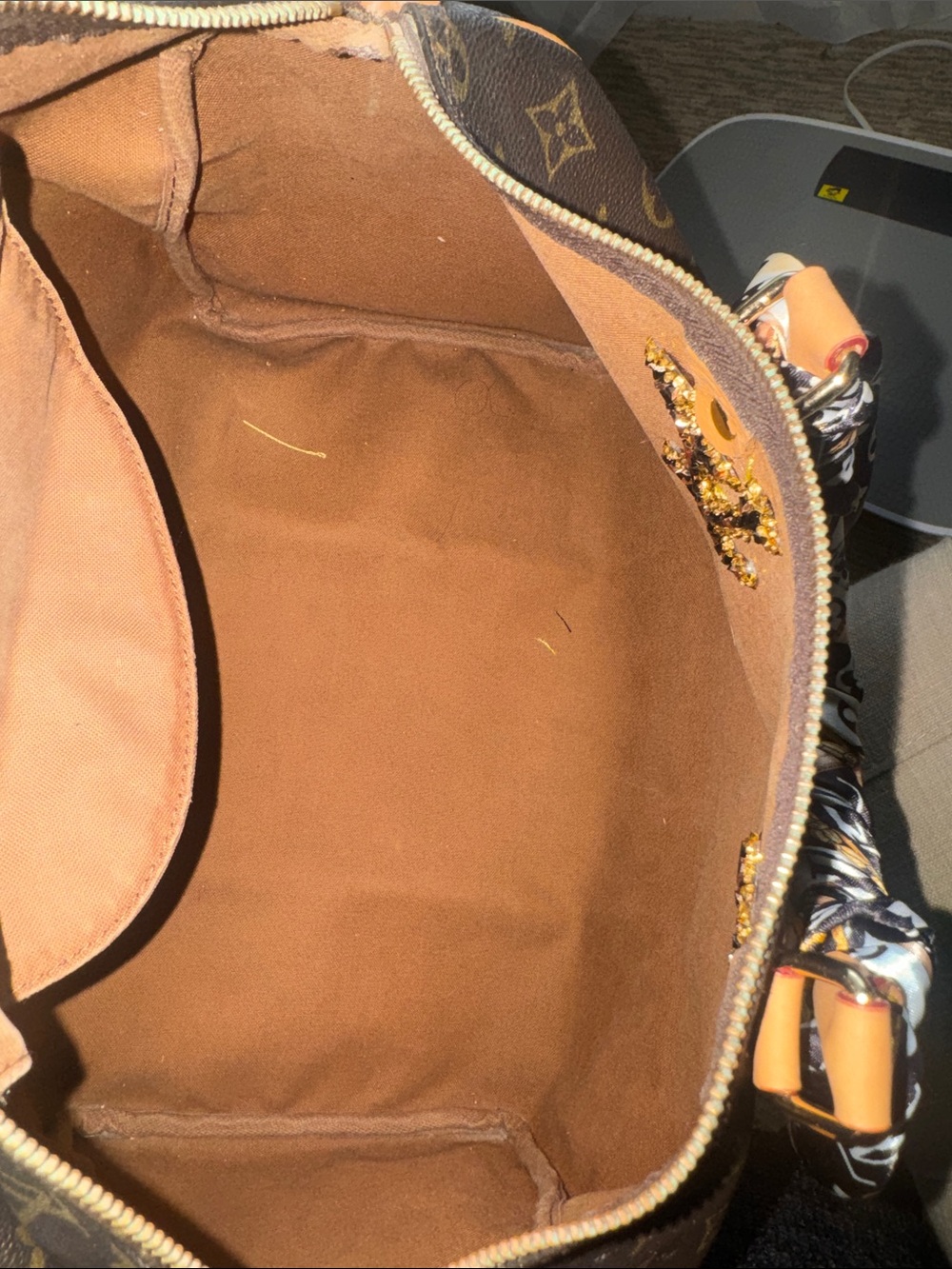 Louis Vuitton Brown Monogram speedy 35 with  D rings and patches added - Picture 5 of 5